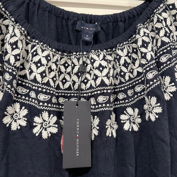 NWT Tommy Hilfiger Women's Wide Neck Off Shoulder Navy‎ Top White 1x Plus - Picture 2 of 7